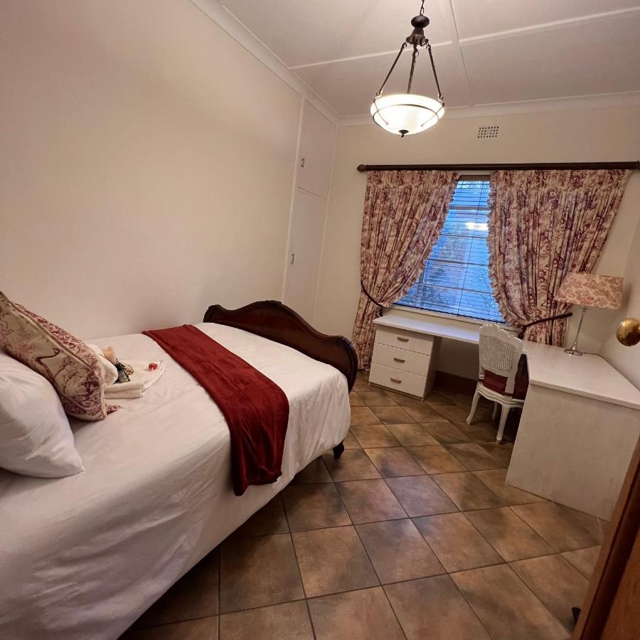 Peaceful@Swansea In Rosebank-Parkwood Apartment Йоханесбург Екстериор снимка