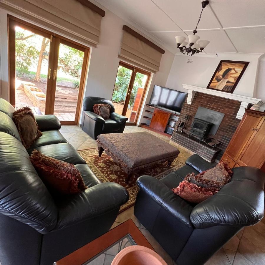 Peaceful@Swansea In Rosebank-Parkwood Apartment Йоханесбург Екстериор снимка