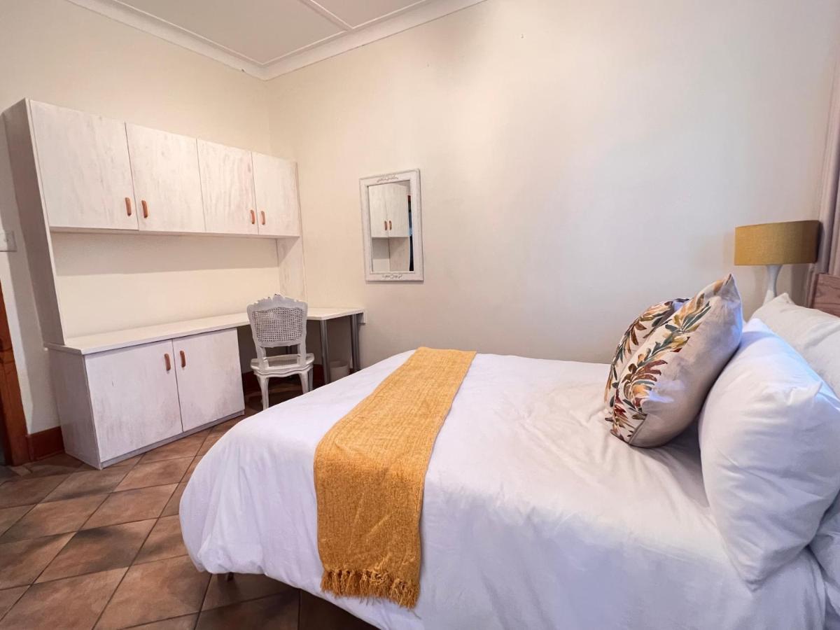 Peaceful@Swansea In Rosebank-Parkwood Apartment Йоханесбург Екстериор снимка