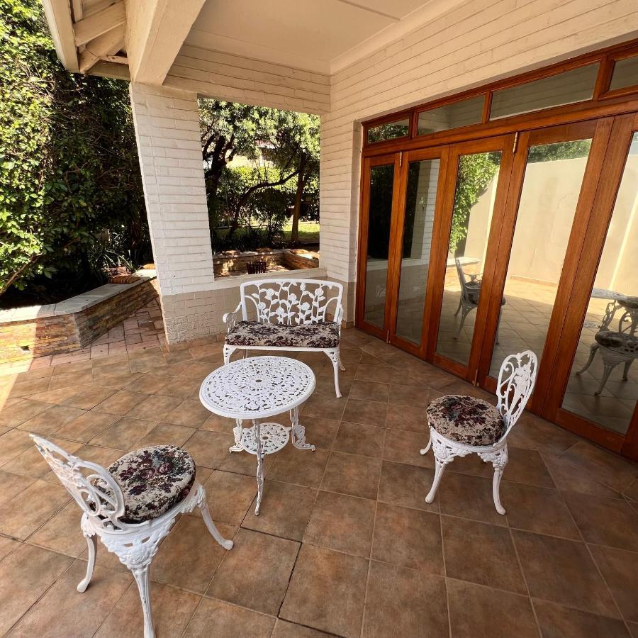 Peaceful@Swansea In Rosebank-Parkwood Apartment Йоханесбург Екстериор снимка
